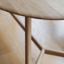 Load image into Gallery viewer, Madrid Oak Oval Dining Table